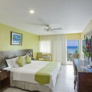 Superior Oceanfront Room